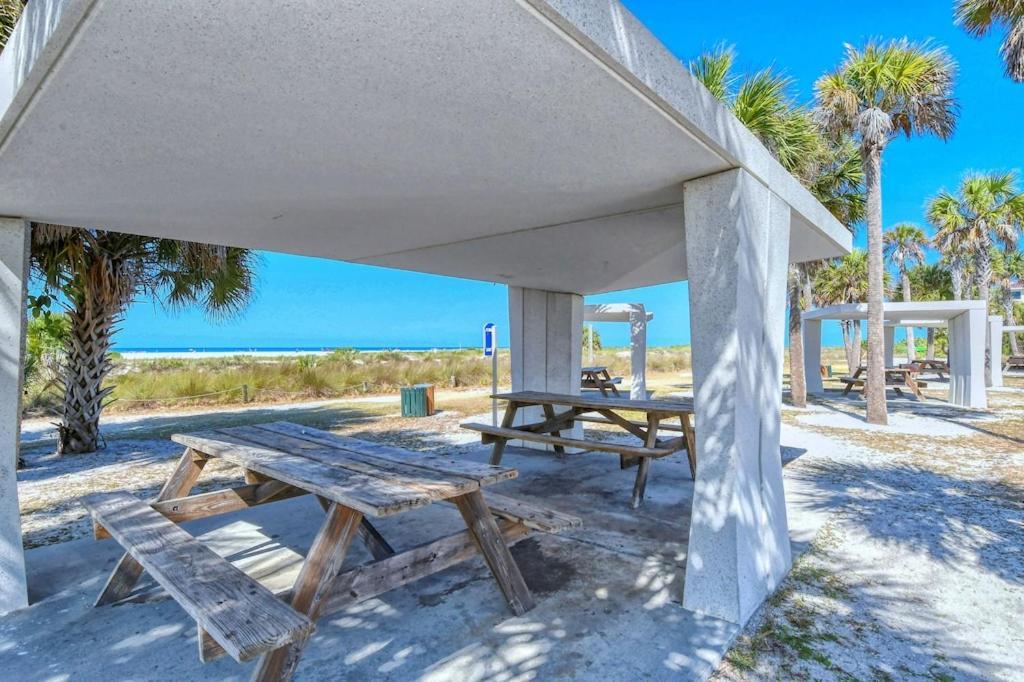 Canal 309 - Right In Siesta Key Village! Kültér fotó
